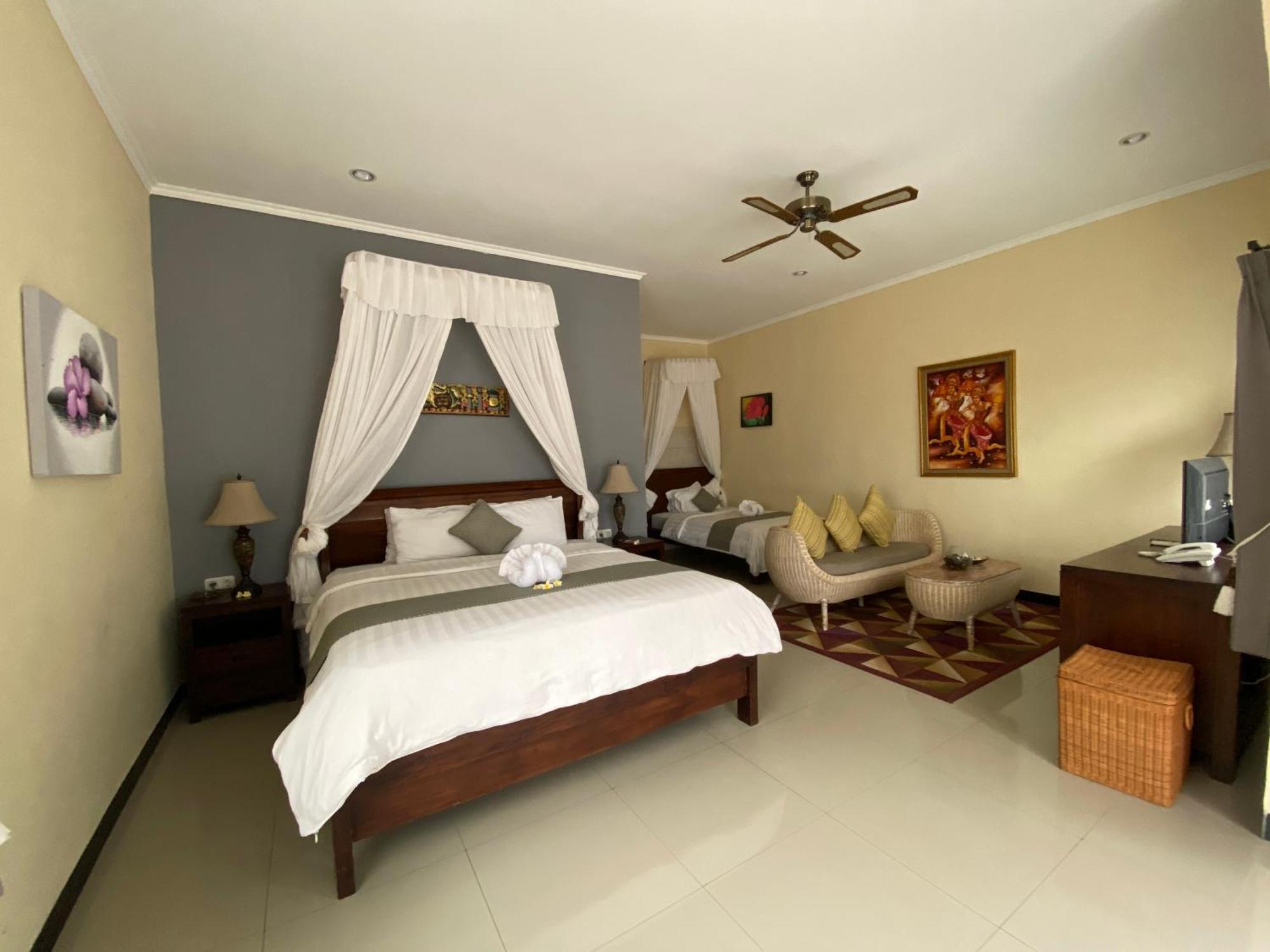 Puri Wirata Dive Resort And Spa Amed Exterior photo