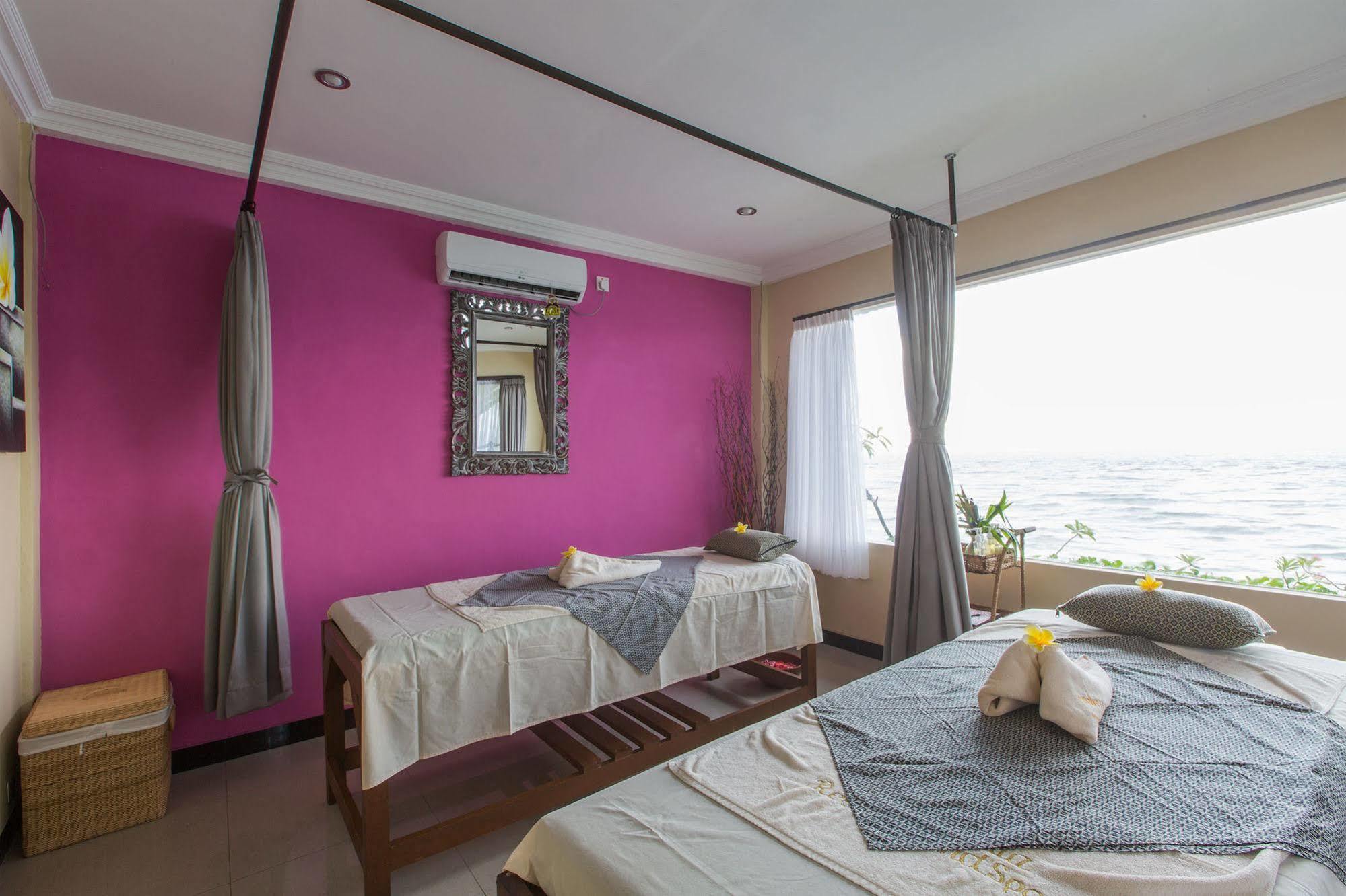 Puri Wirata Dive Resort And Spa Amed Exterior photo