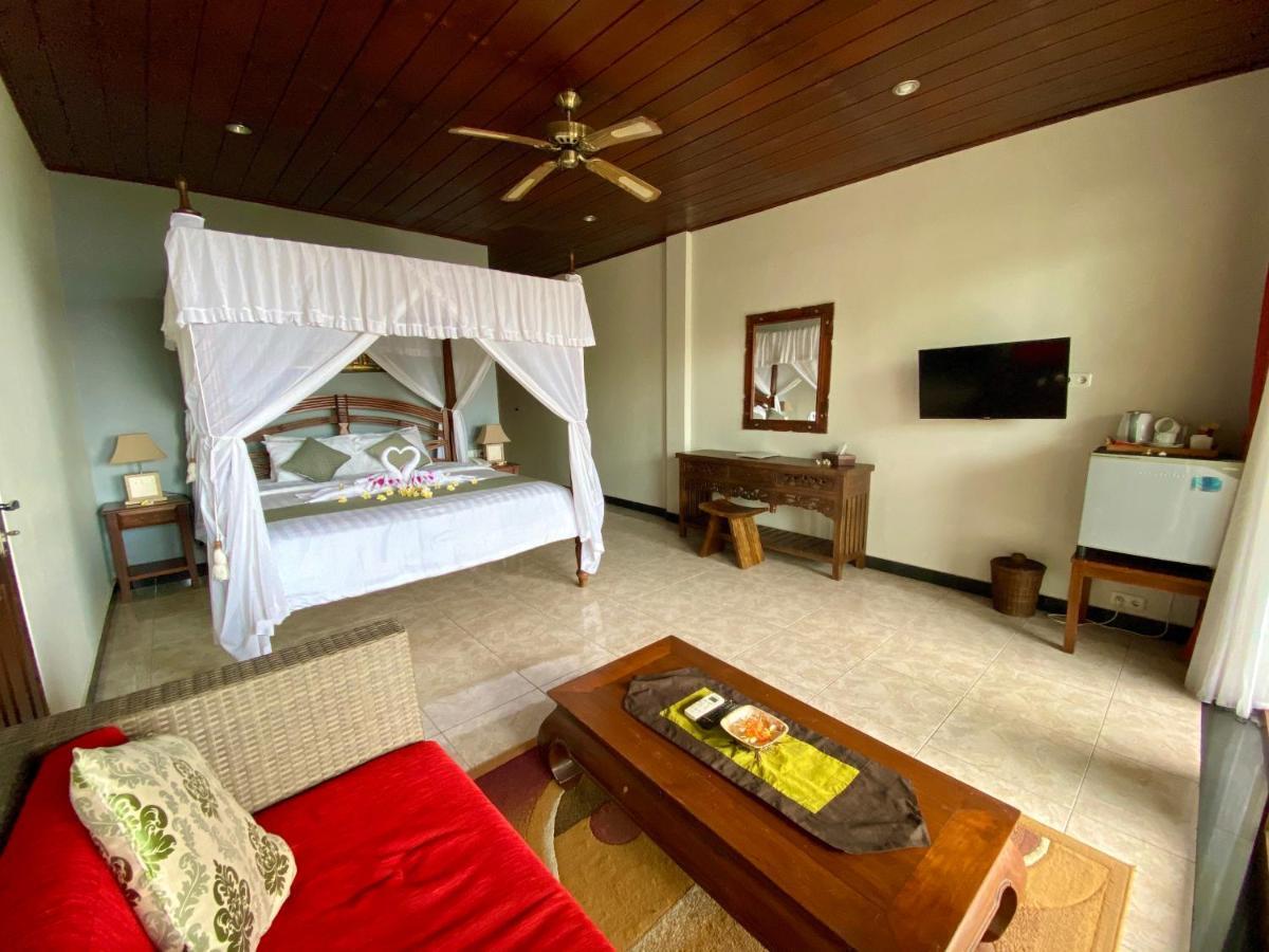 Puri Wirata Dive Resort And Spa Amed Exterior photo